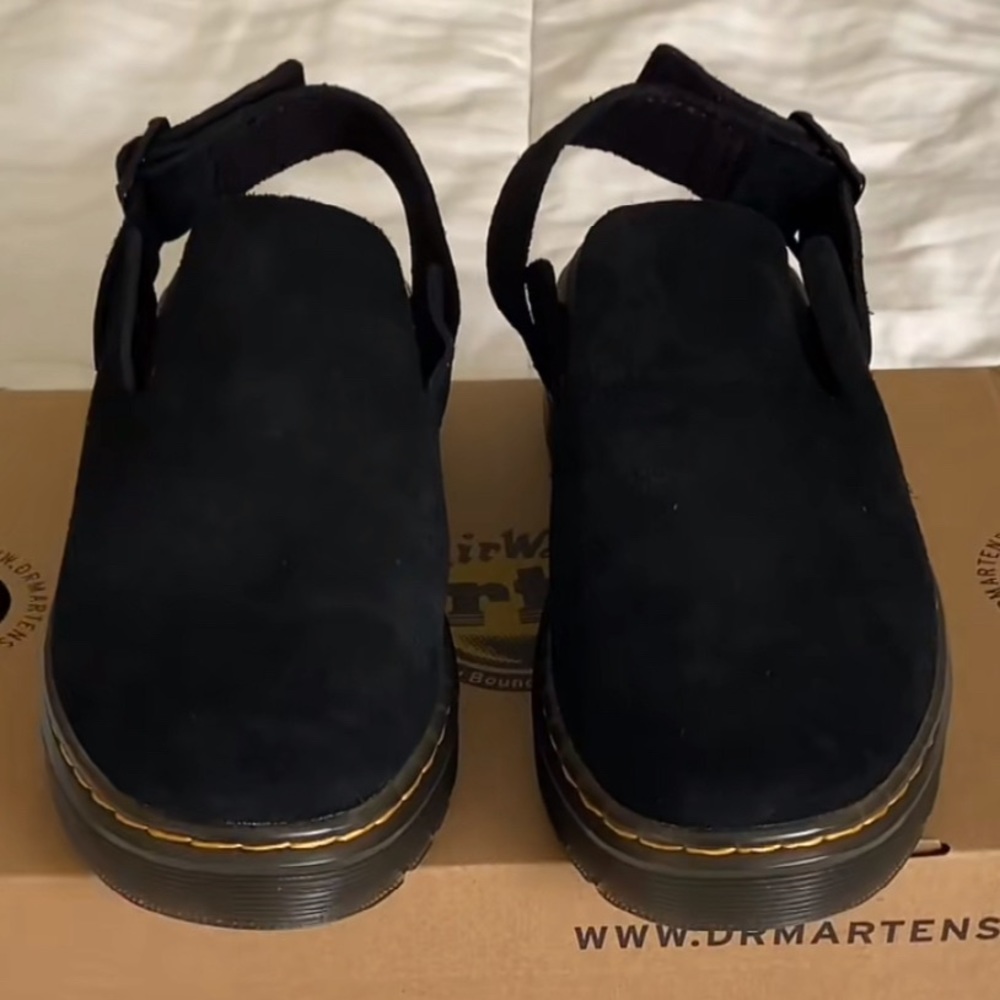 Dr. Martens Carlson Clog - pre owned without box Size 10